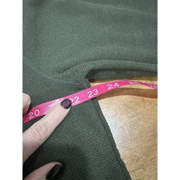 The North Face men's half-zip pullover in olive green - Picture 7 of 8